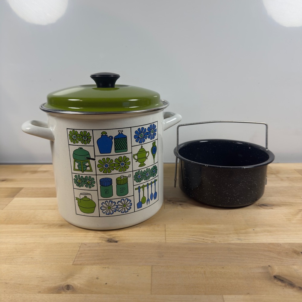 Vintage 70s Enamelware Stock Pot Avocado Green Lid Steamer Basket Retro Kitchen